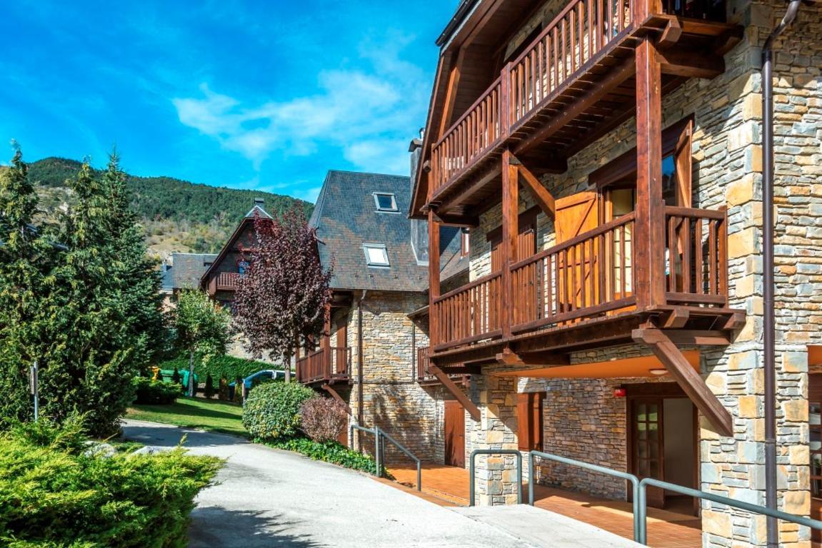 Aparthotel Vielha XV Exterior foto